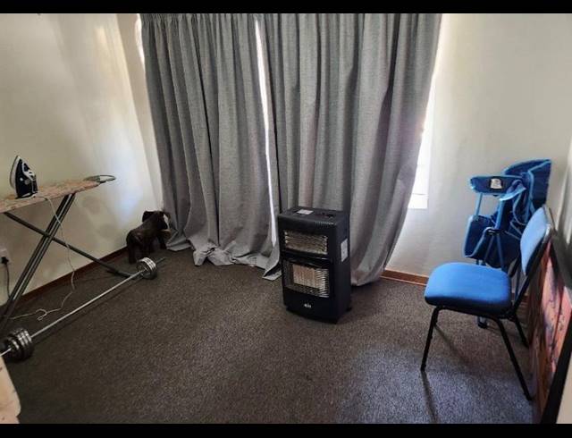 2 BEDROOM APARTMENT FOR SALE IN VANDERBIJLPARK SE 4
